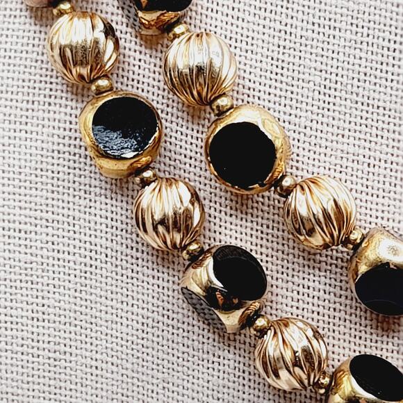 Vintage Two Strand Gold Plated & Black Bead Necklace 16” including Extender - Picture 3 of 13
